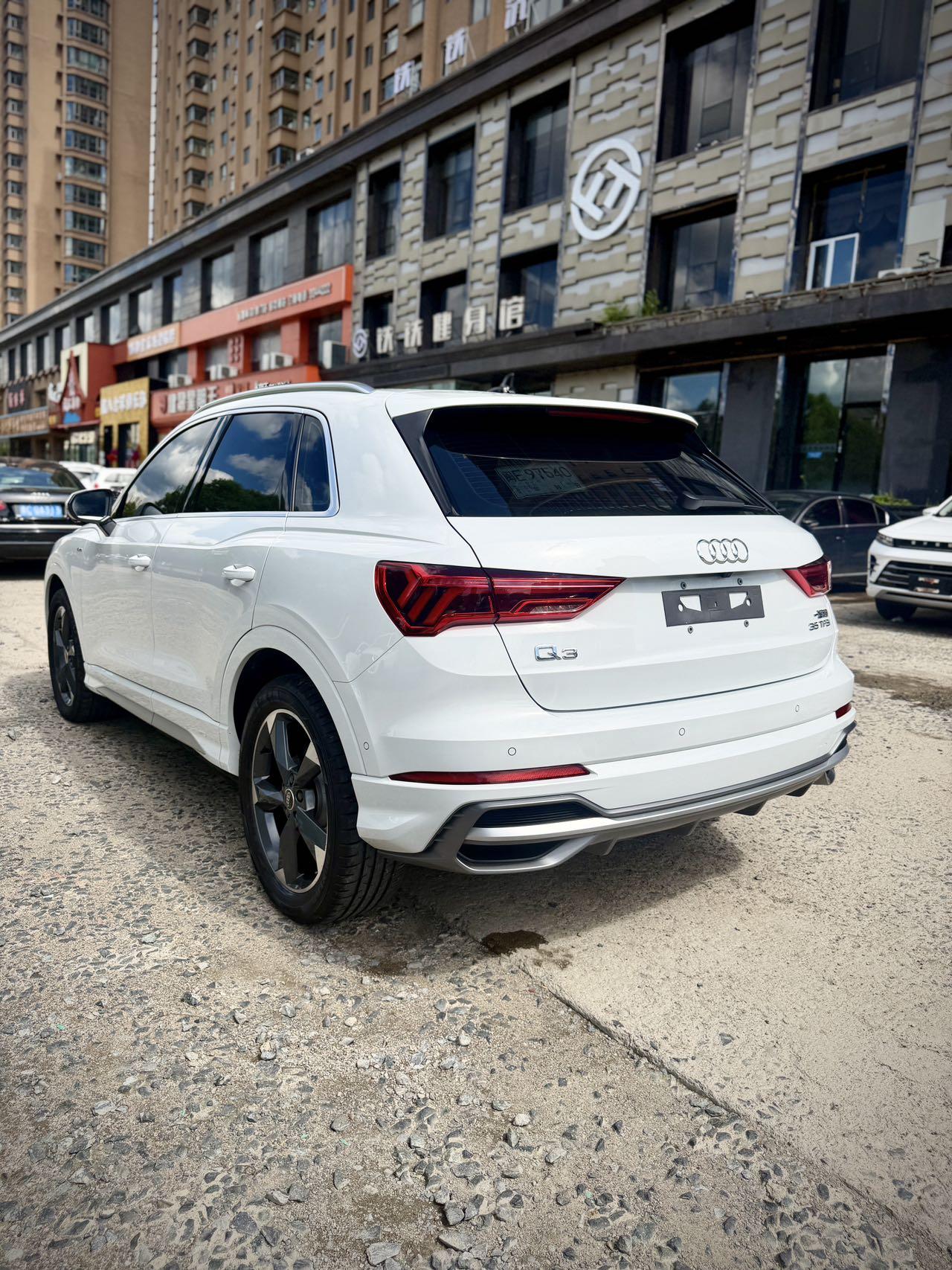 Audi Audi Q3