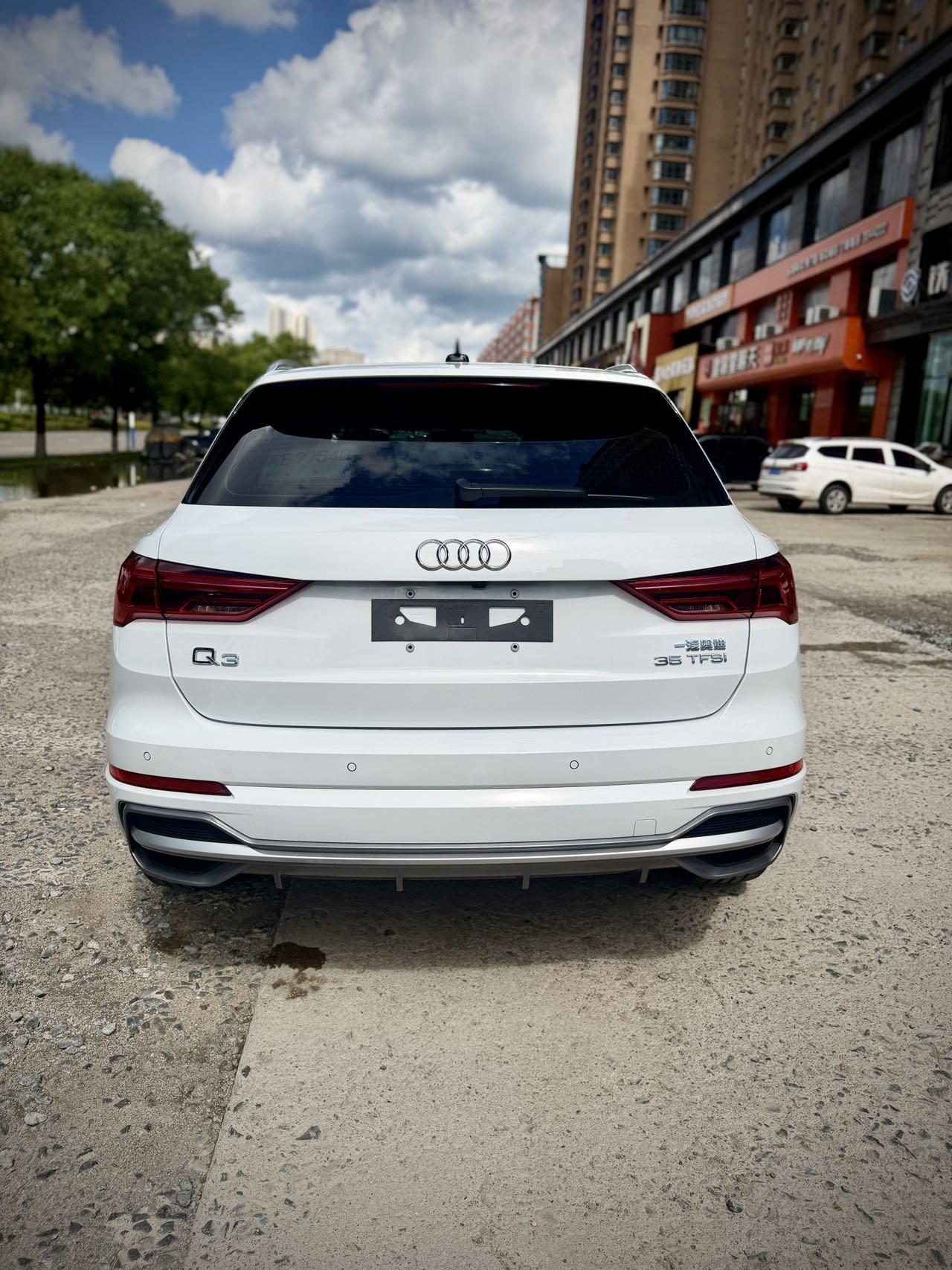 Audi Audi Q3