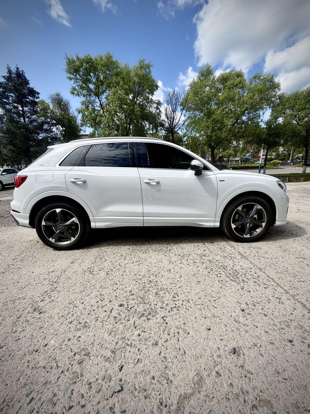 Audi Audi Q3