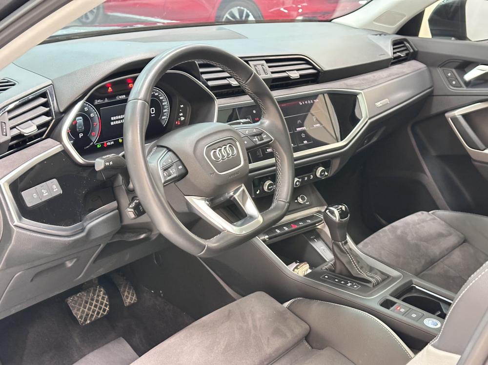 Audi Audi Q3