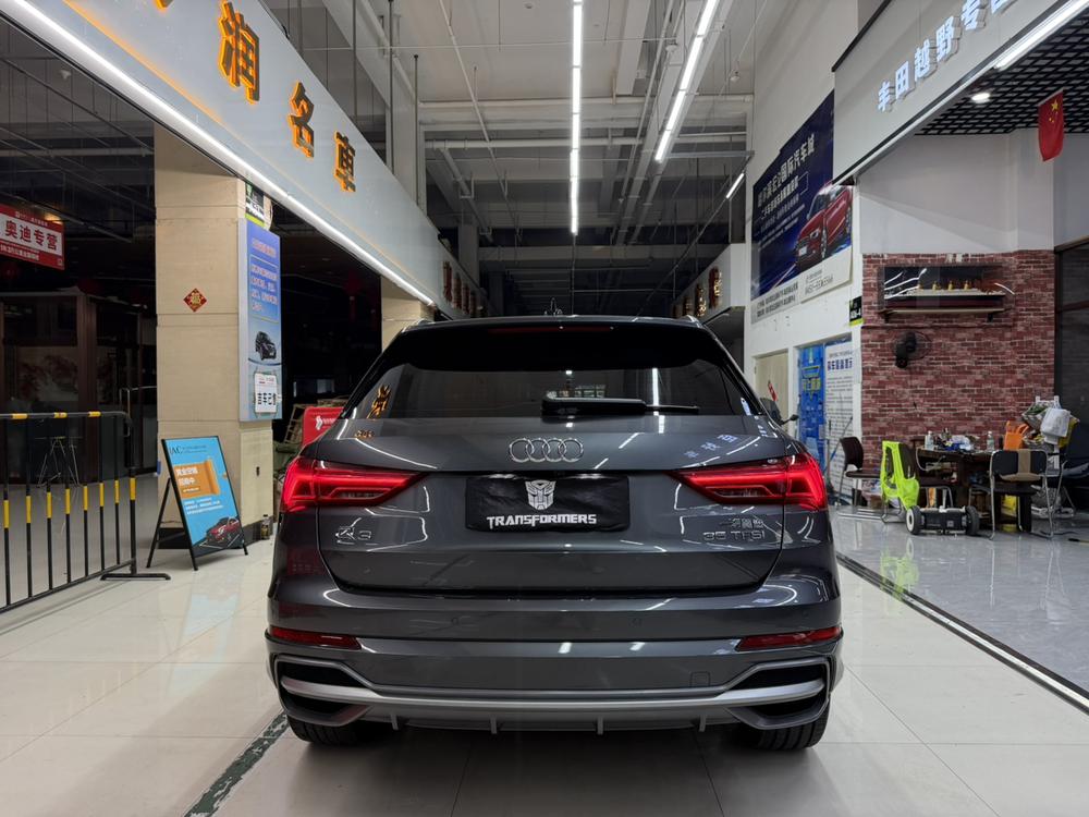 Audi Audi Q3
