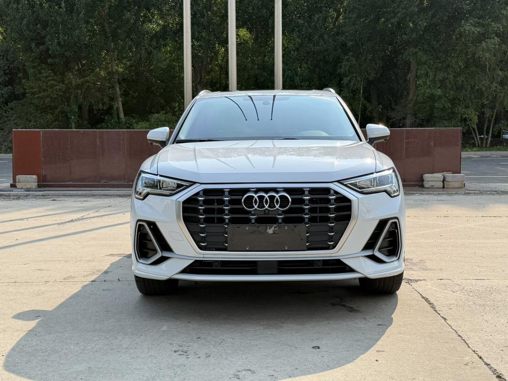 Audi Audi Q3