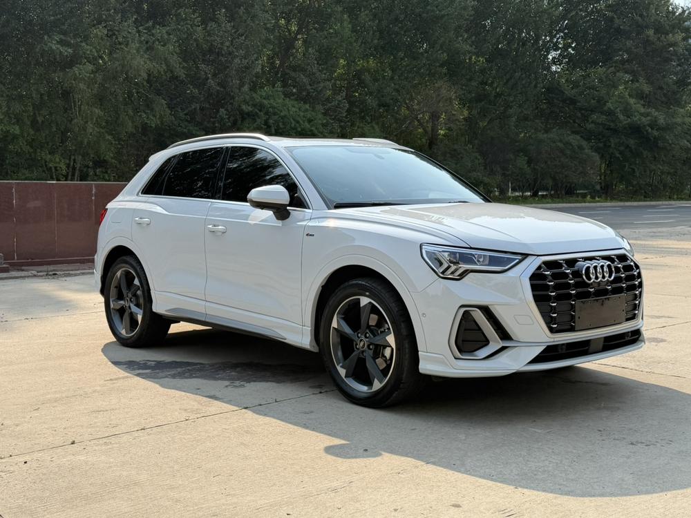 Audi Audi Q3