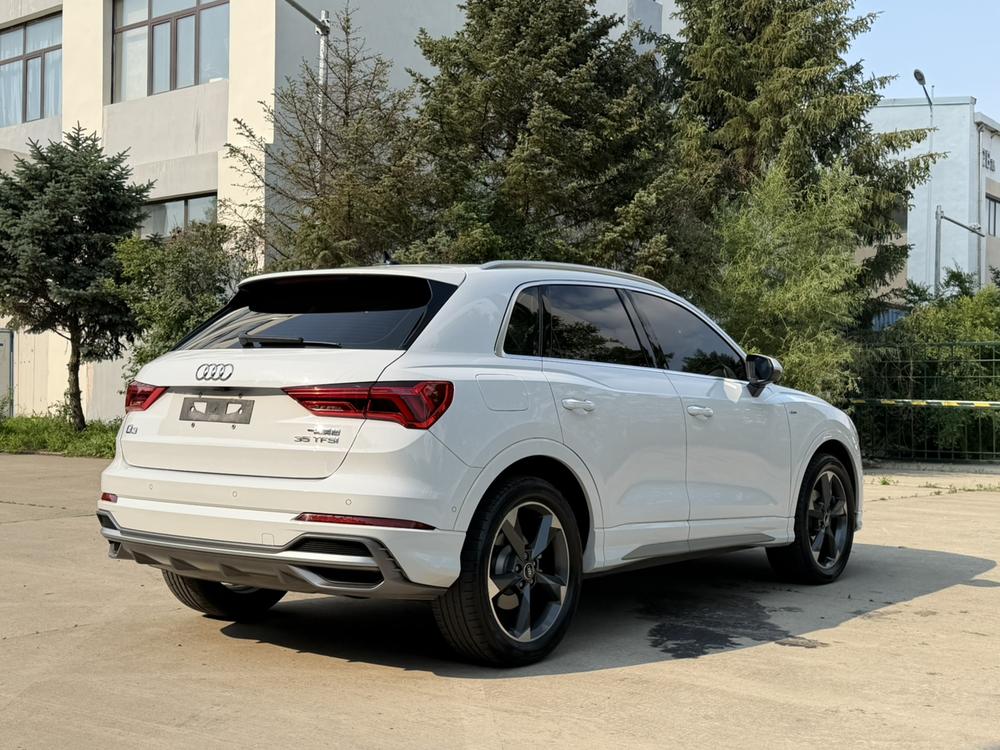 Audi Audi Q3
