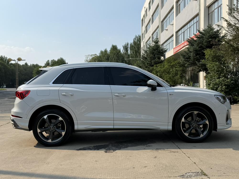 Audi Audi Q3