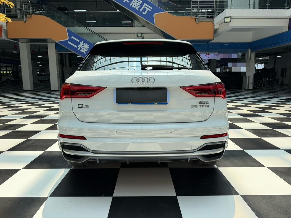 Audi Audi Q3