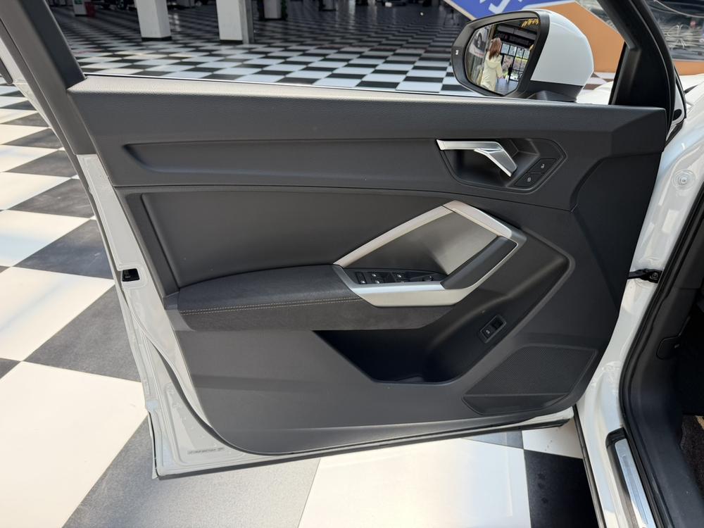 Audi Audi Q3