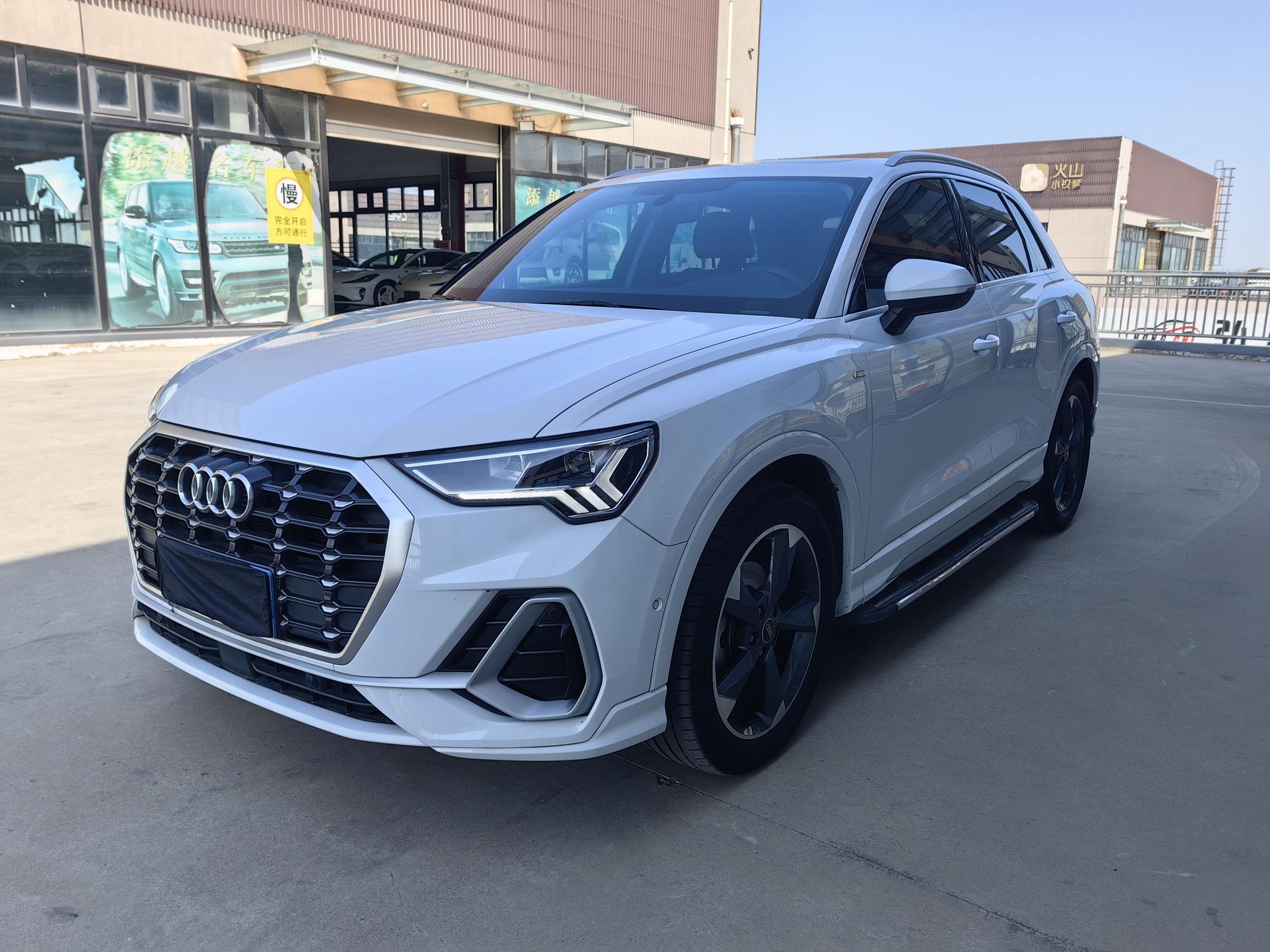 Audi Audi Q3