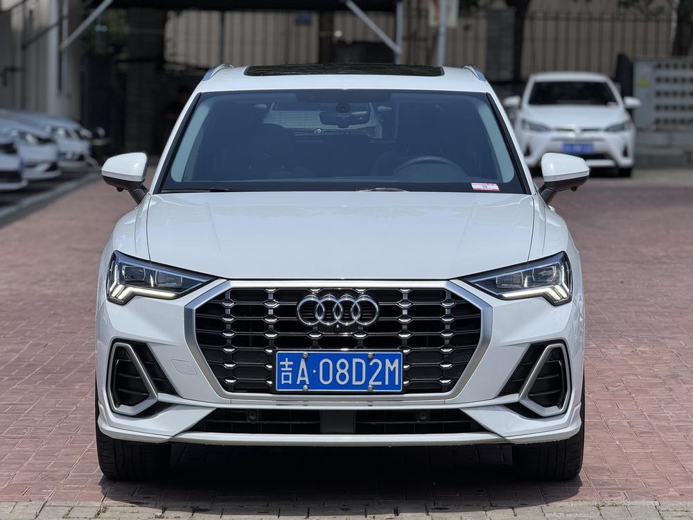 Audi Audi Q3