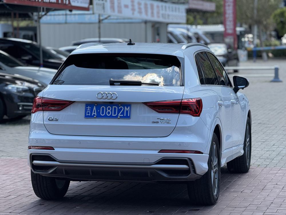 Audi Audi Q3