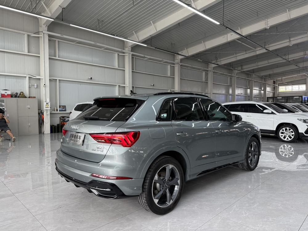 Audi Audi Q3