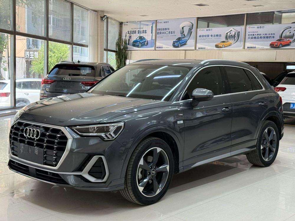 Audi Audi Q3