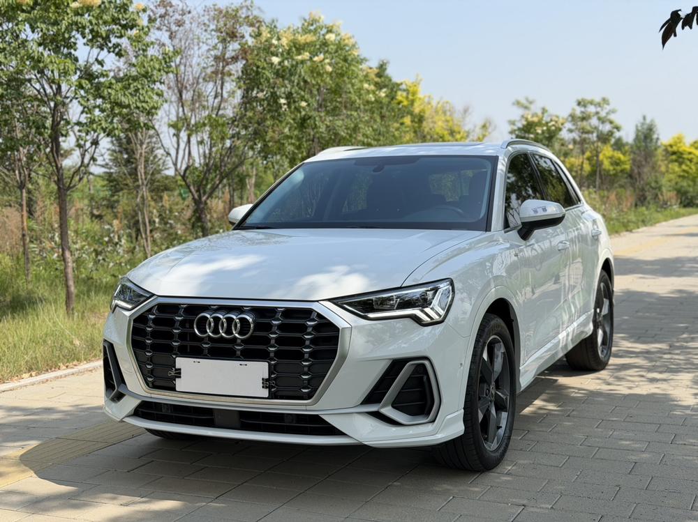 Audi Audi Q3