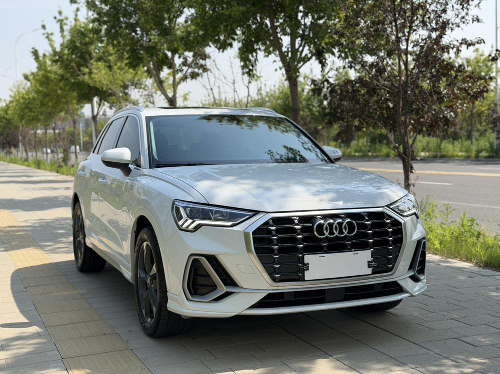 Audi Audi Q3