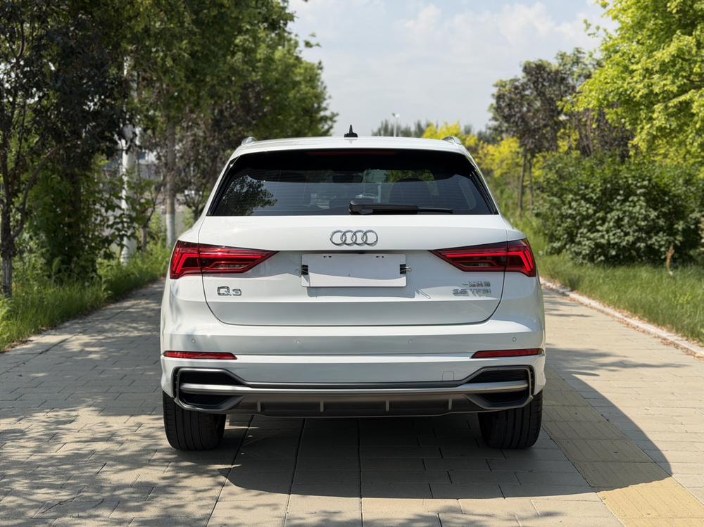 Audi Audi Q3