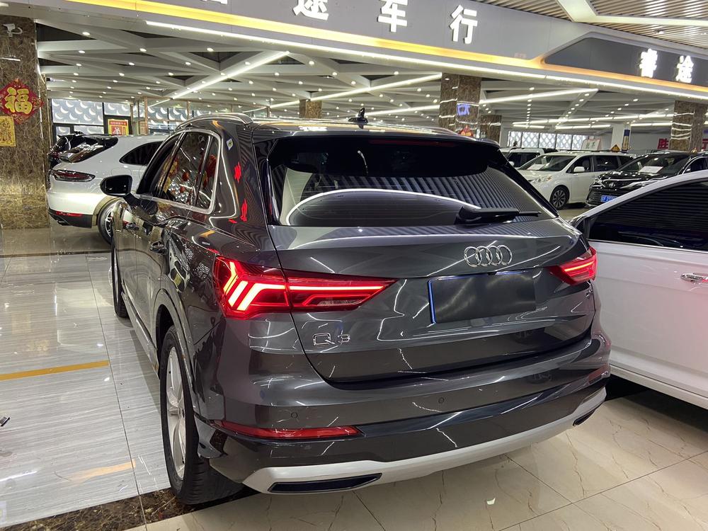Audi Audi Q3