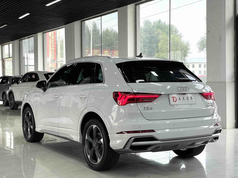 Audi Audi Q3