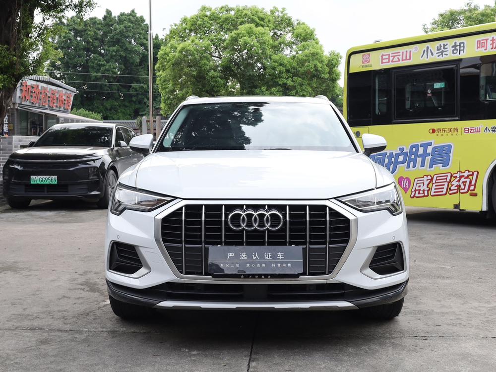Audi Audi Q3