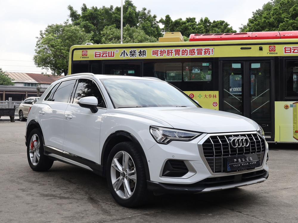 Audi Audi Q3