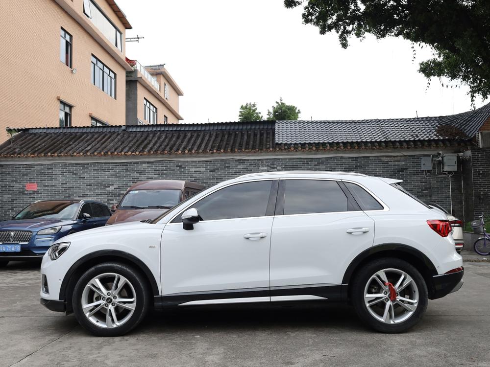 Audi Audi Q3