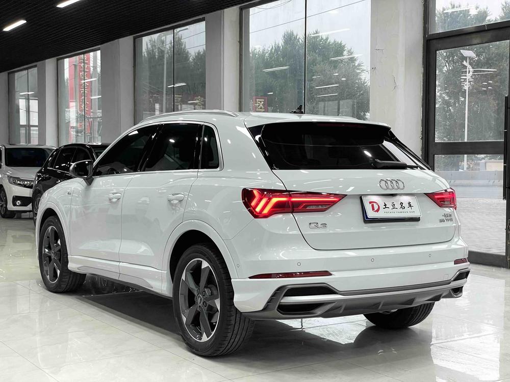 Audi Audi Q3