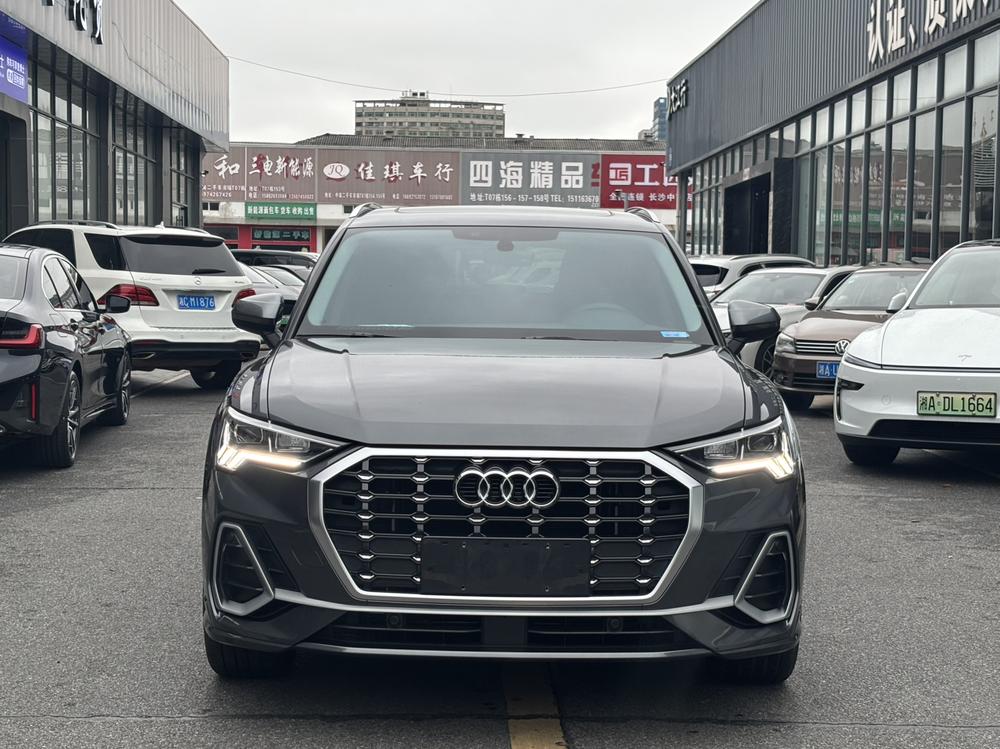 Audi Audi Q3