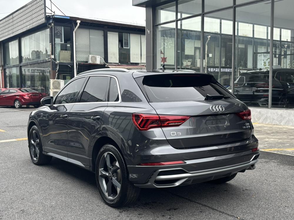 Audi Audi Q3