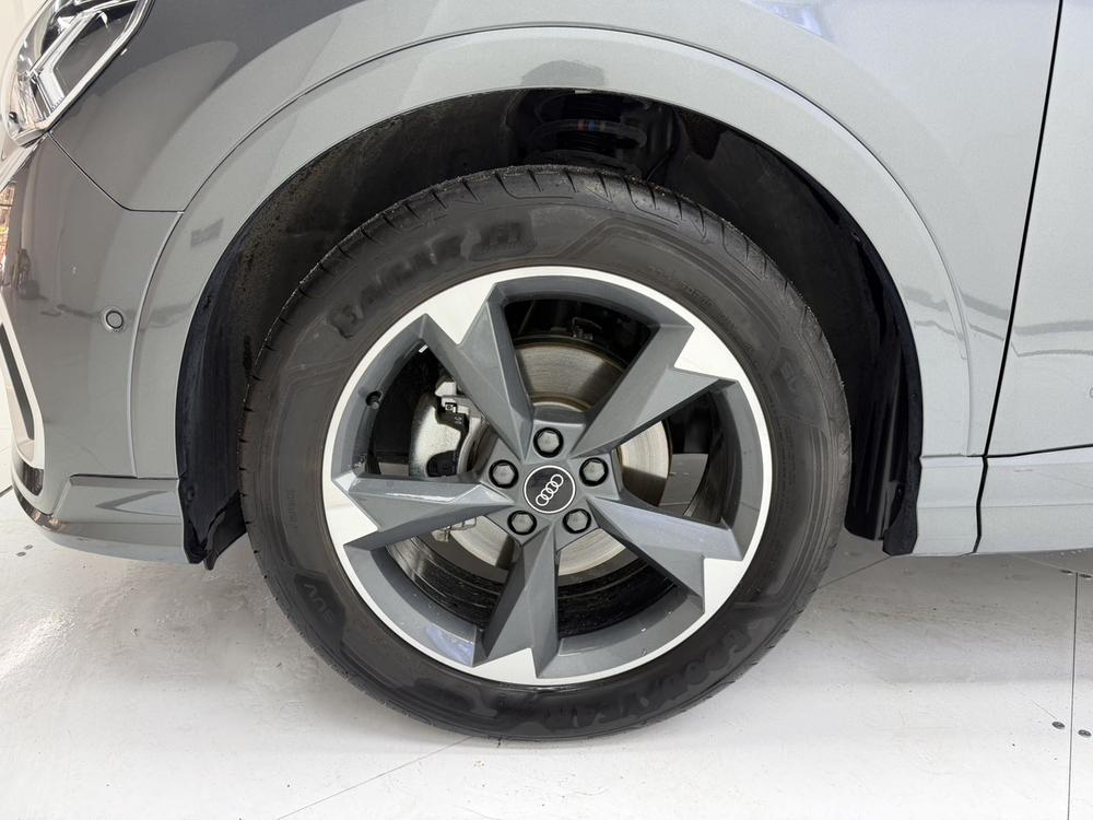 Audi Audi Q3
