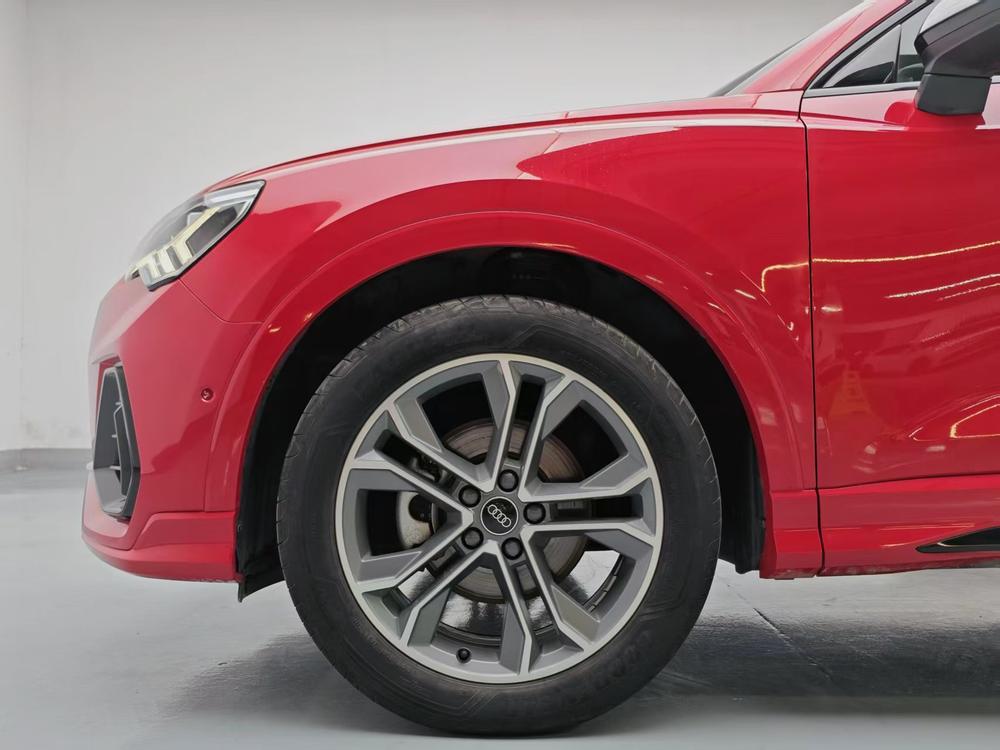 Audi Audi Q3