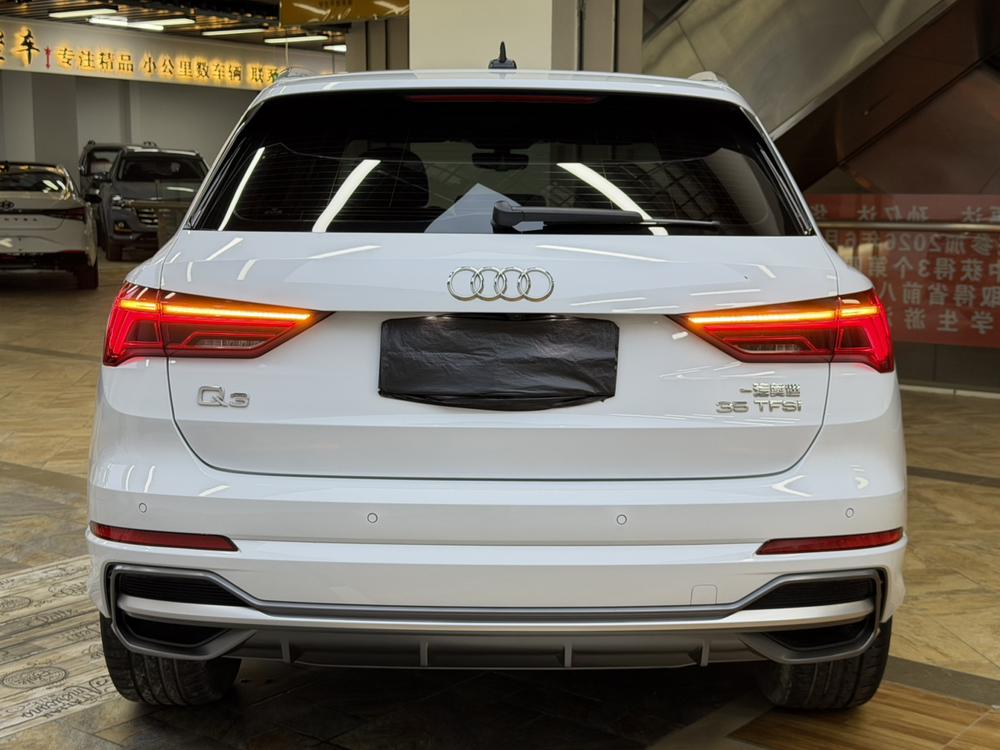 Audi Audi Q3