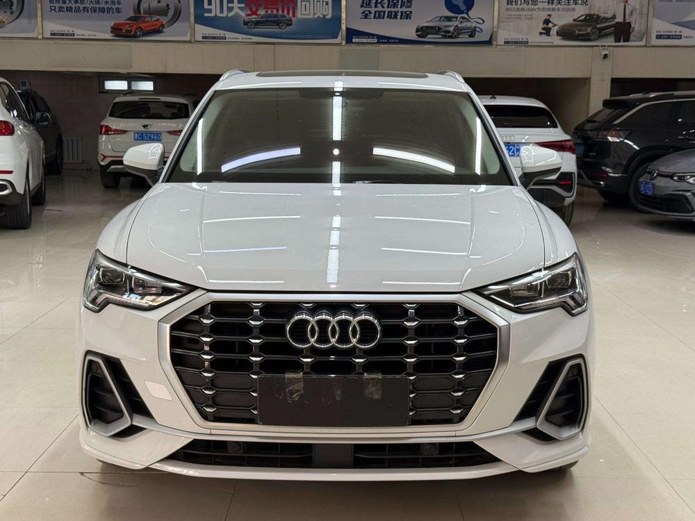 Audi Audi Q3