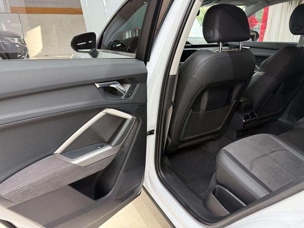 Audi Audi Q3