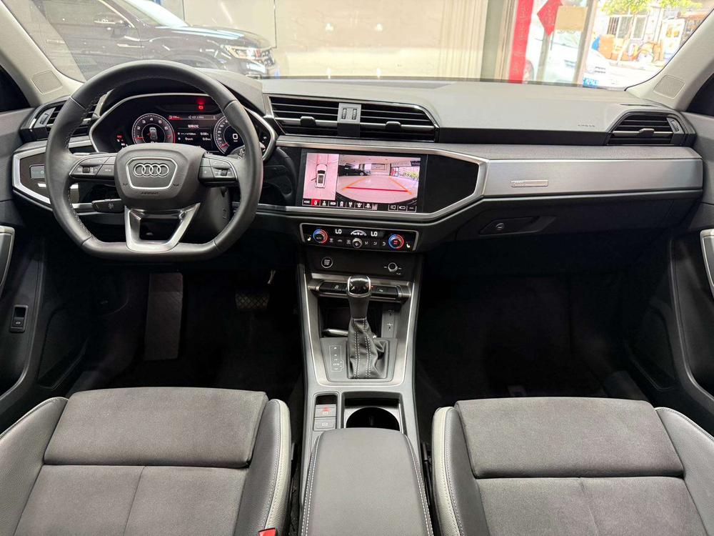Audi Audi Q3