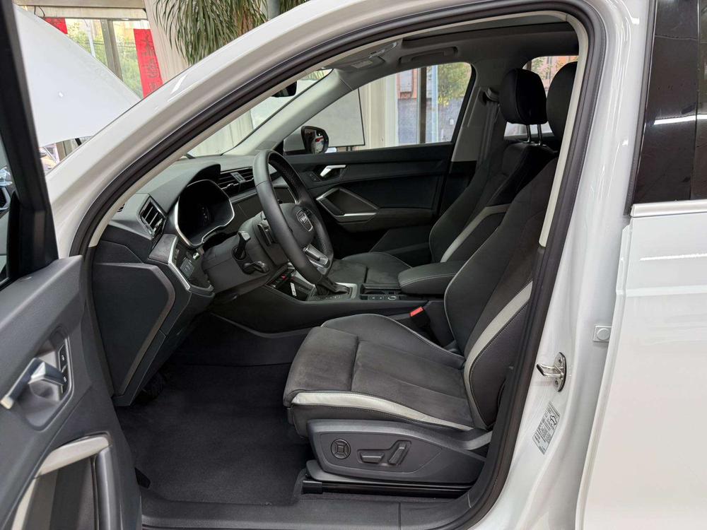 Audi Audi Q3