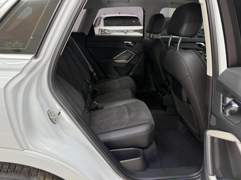 Audi Audi Q3