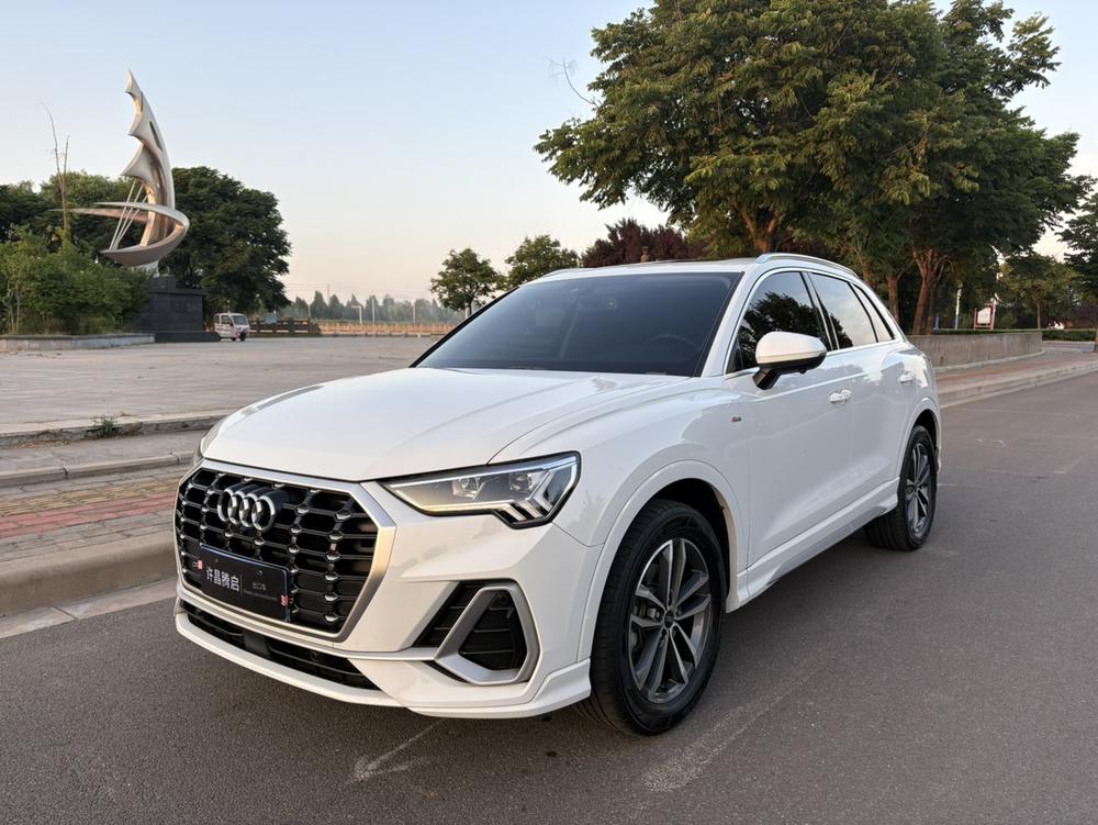 Audi Audi Q3