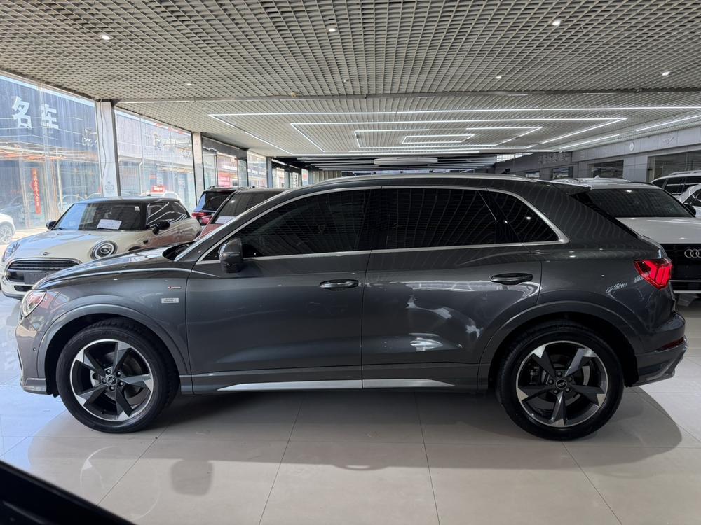 Audi Audi Q3