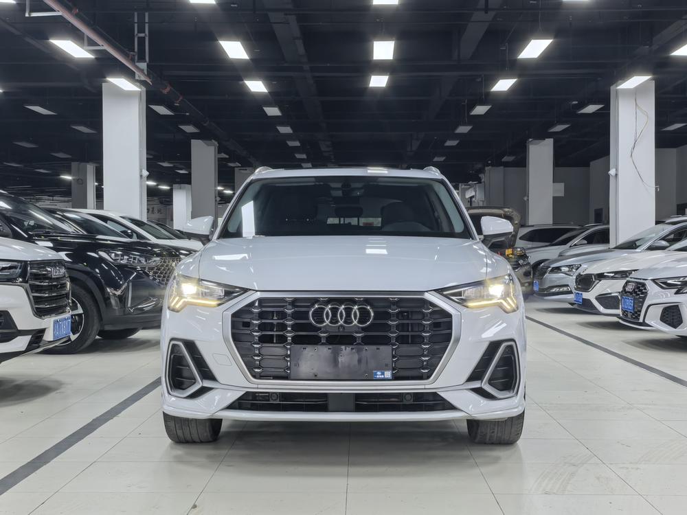Audi Audi Q3