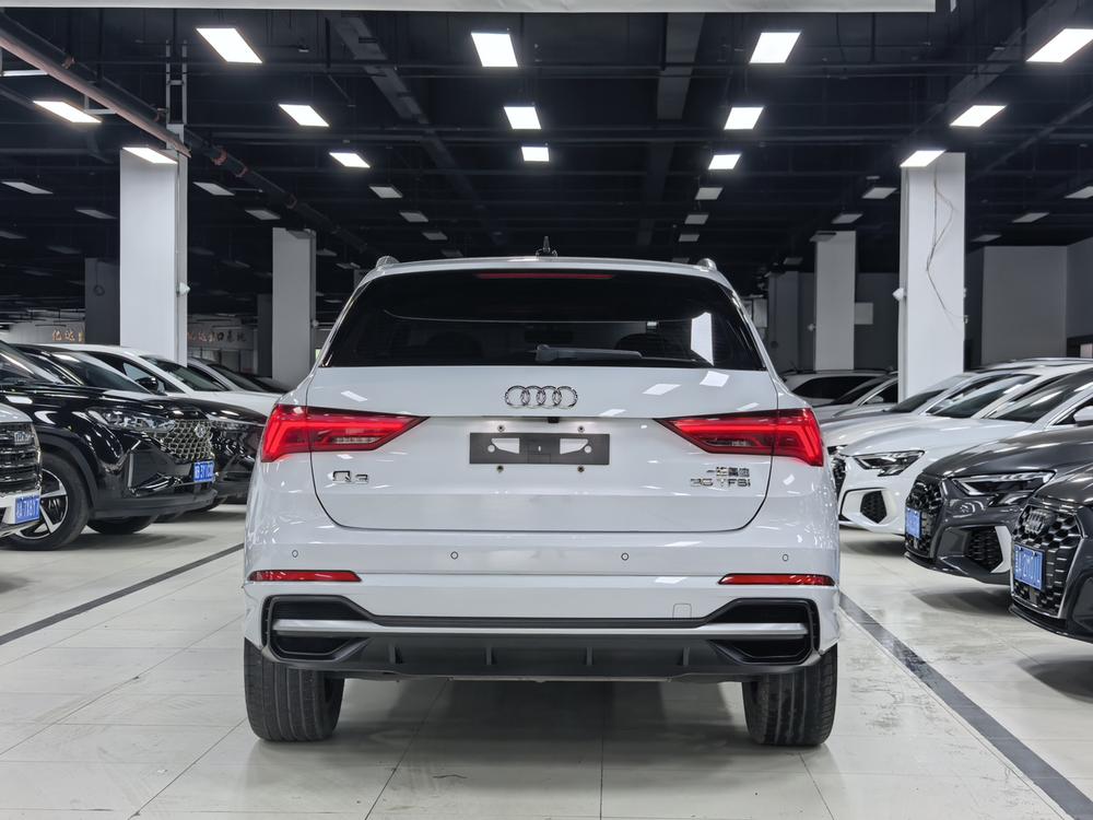 Audi Audi Q3