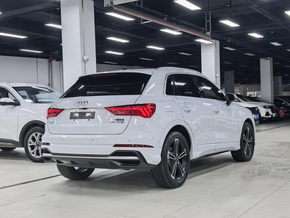 Audi Audi Q3