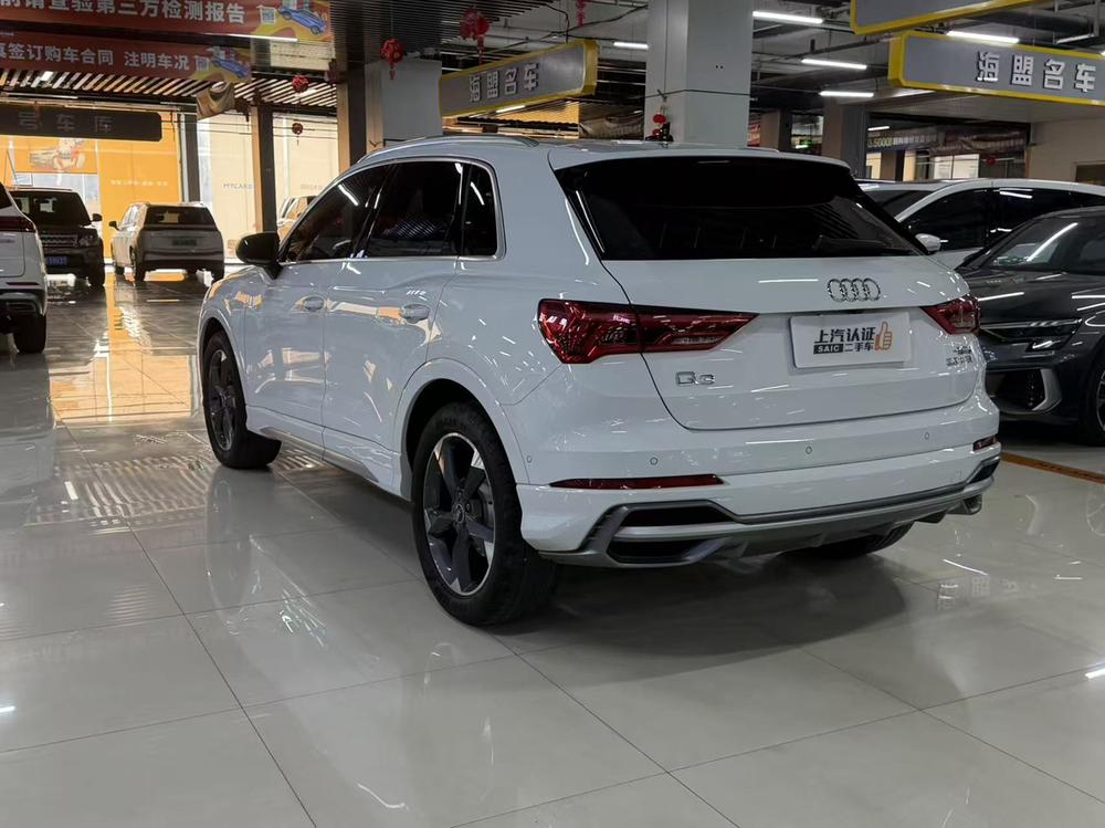 Audi Audi Q3