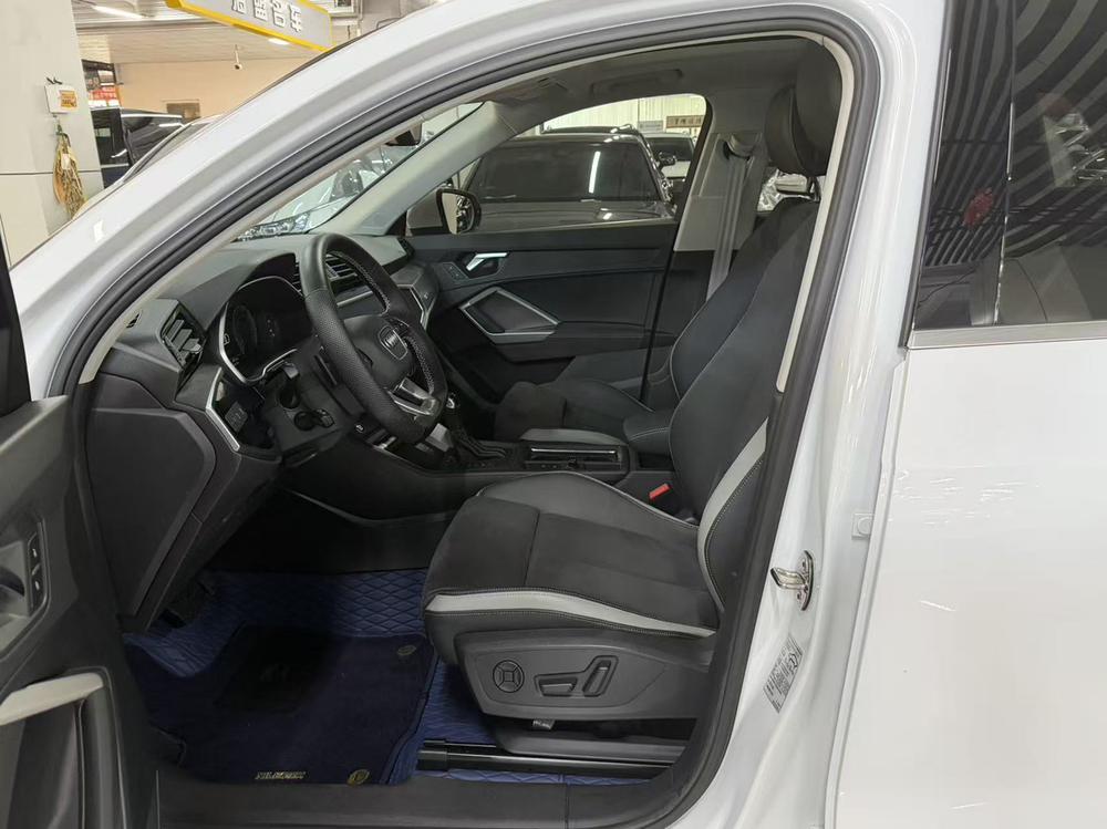 Audi Audi Q3