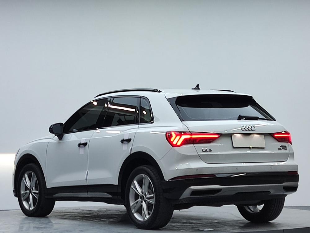 Audi Audi Q3