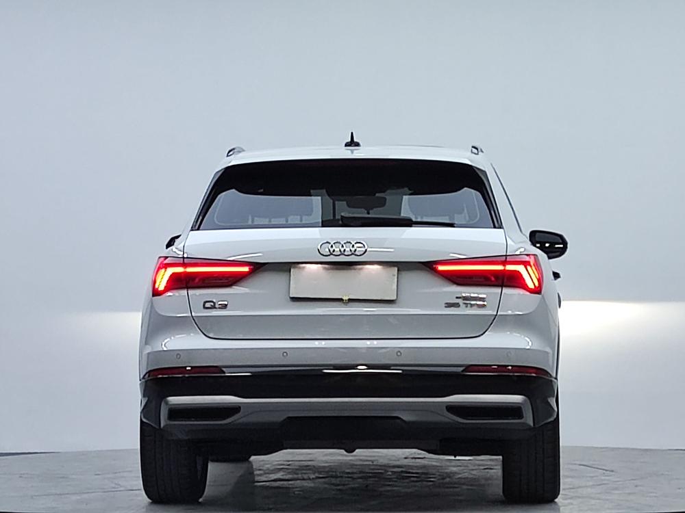 Audi Audi Q3