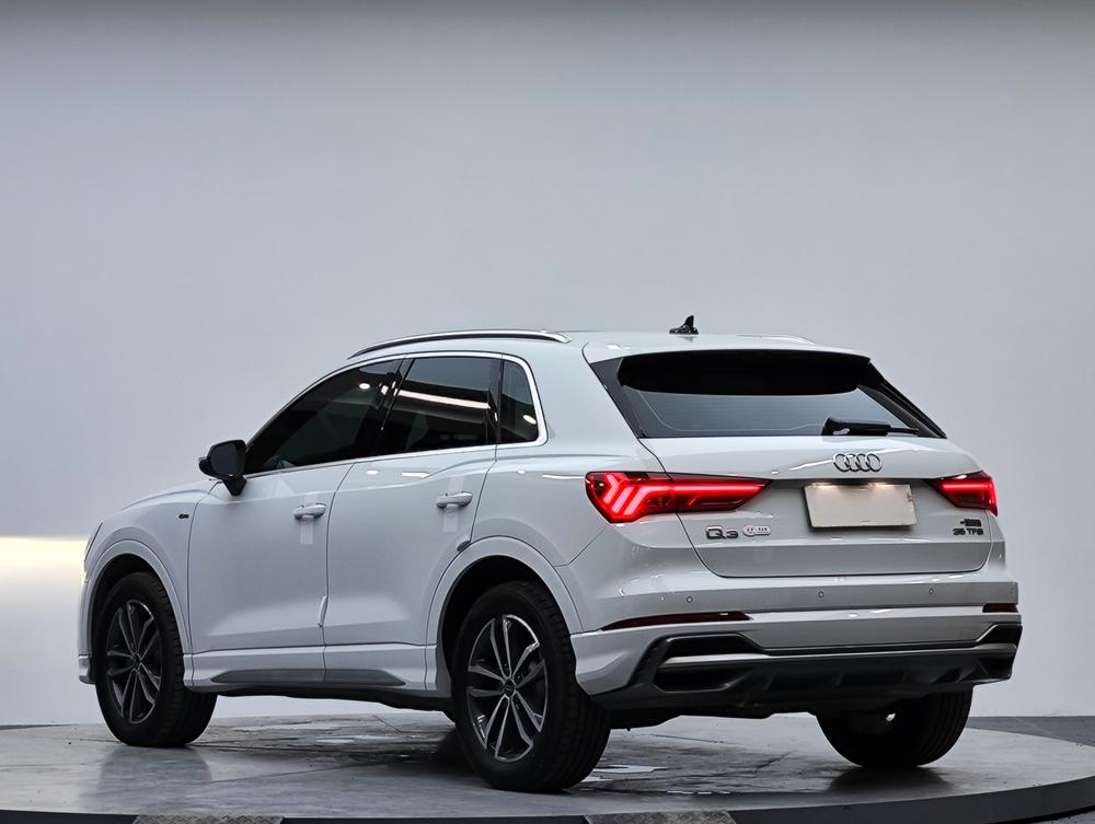 Audi Audi Q3