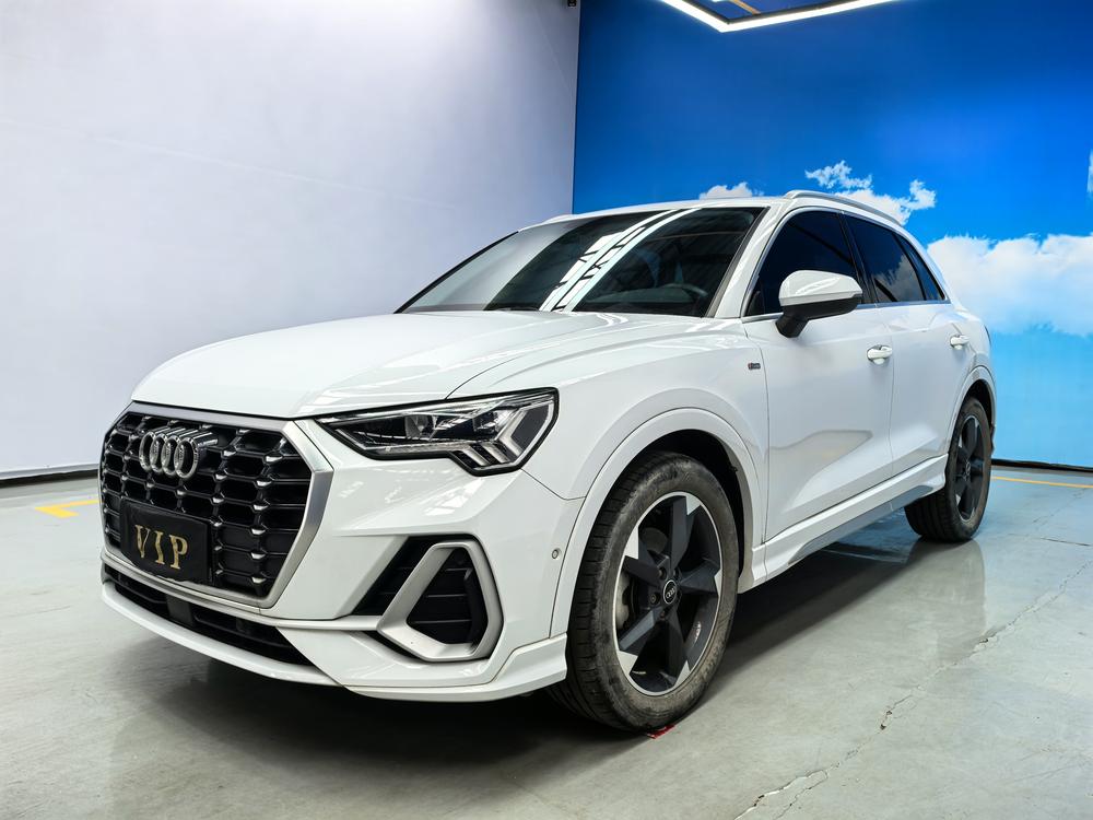 Audi Audi Q3