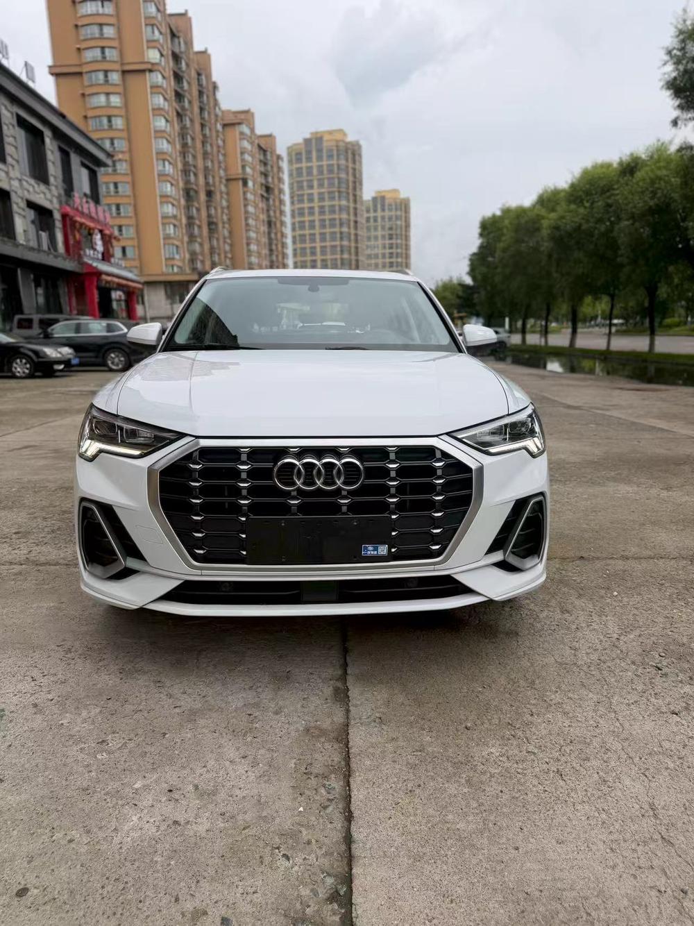 Audi Audi Q3