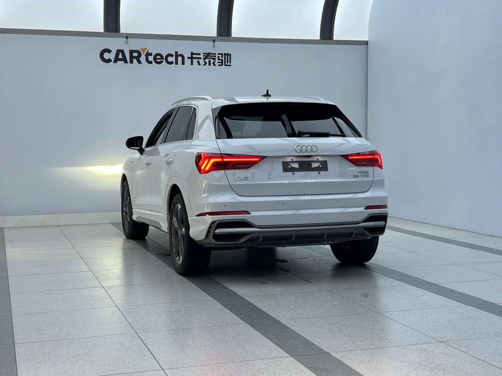 Audi Audi Q3