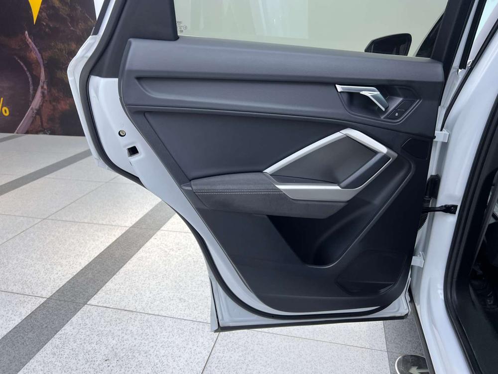 Audi Audi Q3