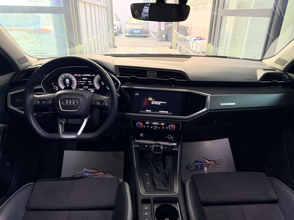 Audi Audi Q3